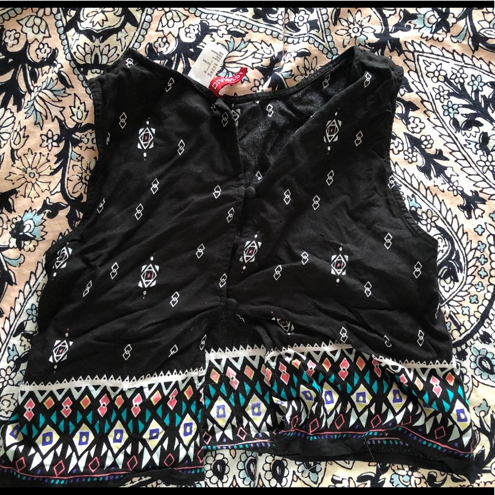 H&M Crop Top - Picture 2 of 3